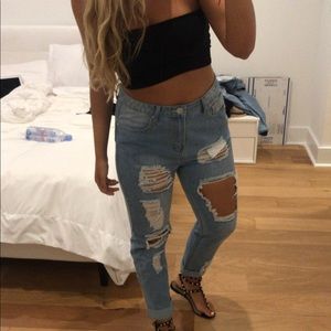 High waist distressed jeans